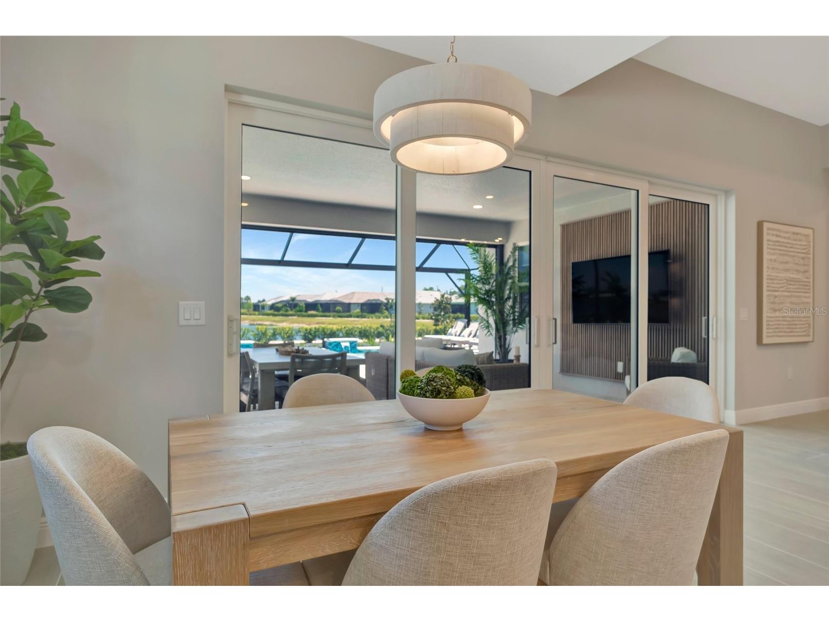 1124 Waterline Court Sarasota FL 34240 A4692511 image28