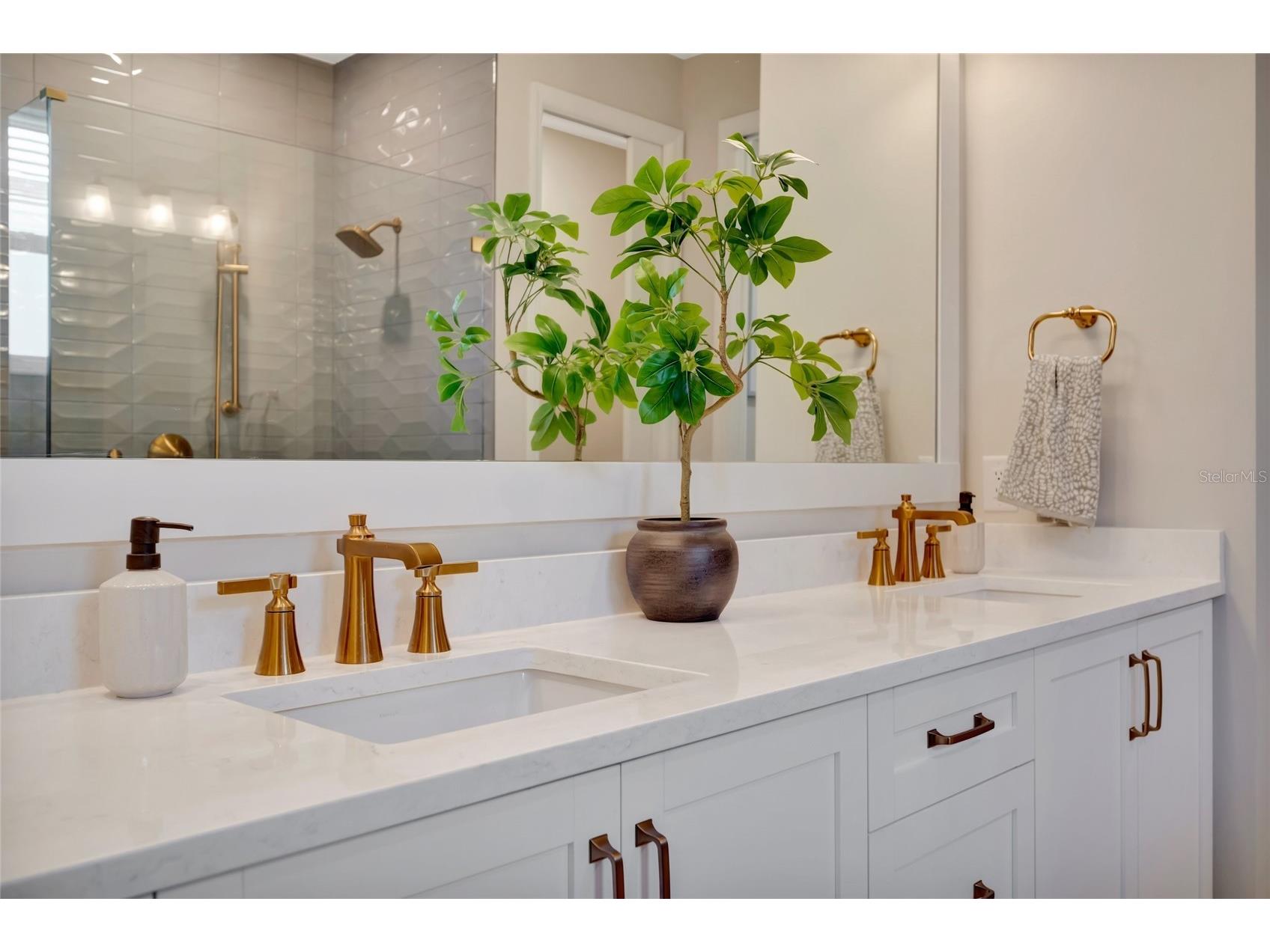 1124 Waterline Court Sarasota FL 34240 A4692511 image35