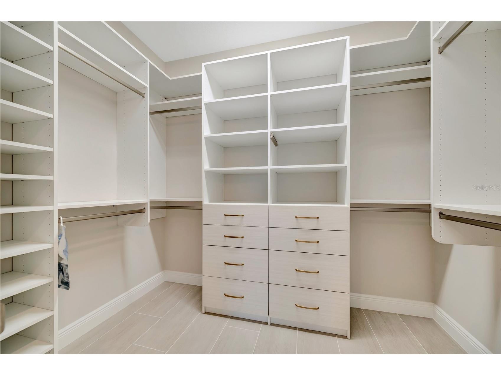 1124 Waterline Court Sarasota FL 34240 A4692511 image38