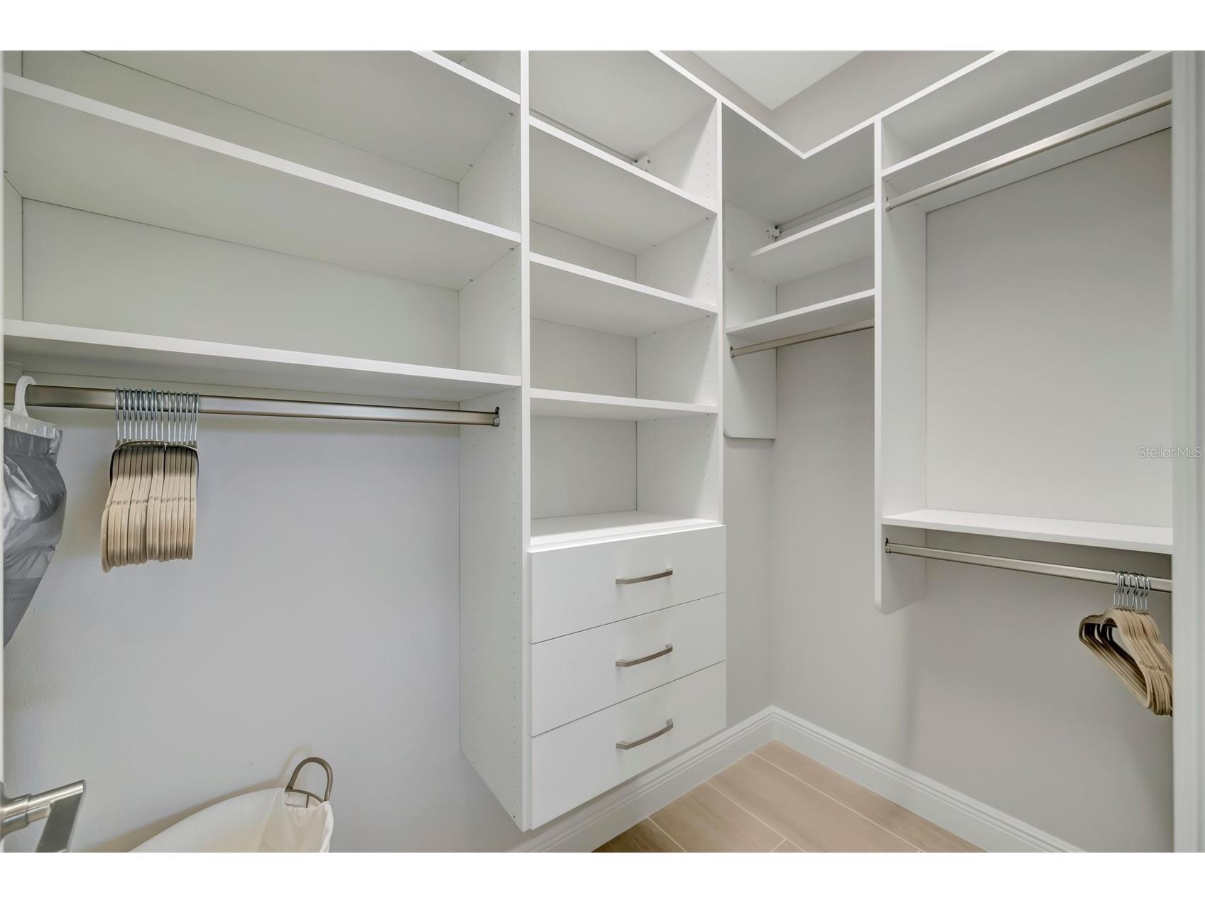 1124 Waterline Court Sarasota FL 34240 A4692511 image44