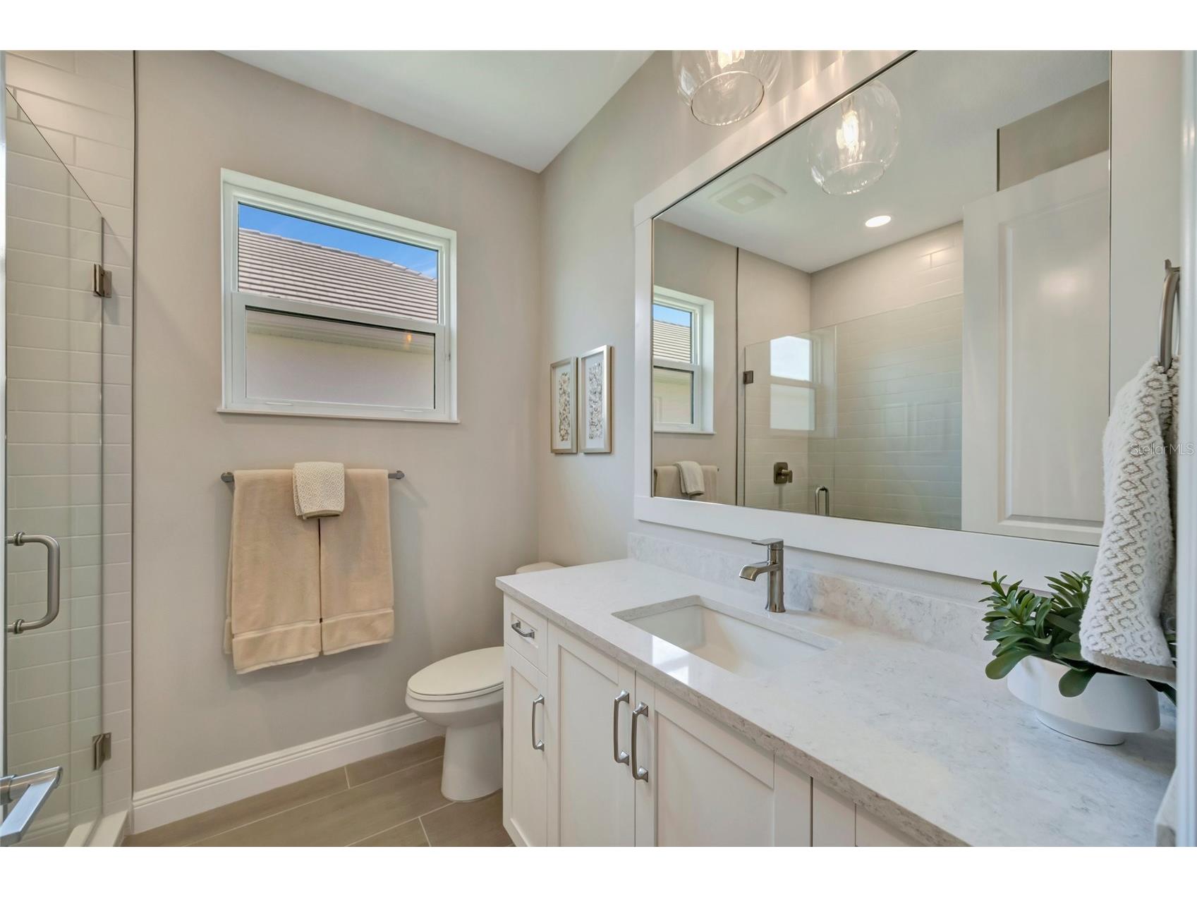 1124 Waterline Court Sarasota FL 34240 A4692511 image46