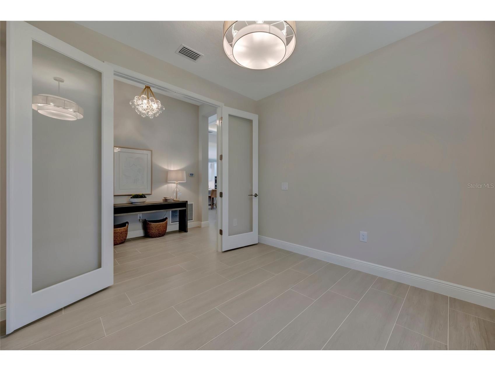 1124 Waterline Court Sarasota FL 34240 A4692511 image48