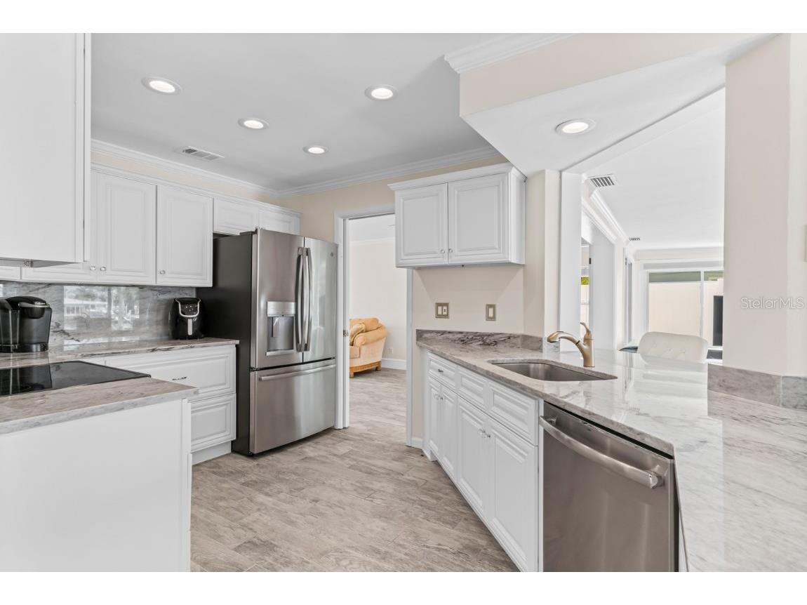 11240 7th Street E Treasure Island FL 33706 - CANAL TO INTRACOASTAL TB8448941 image13