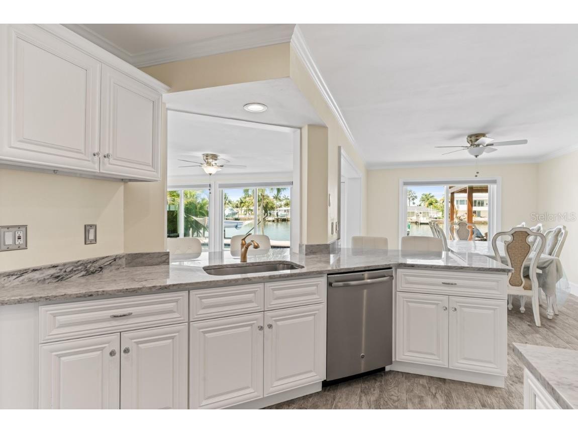 11240 7th Street E Treasure Island FL 33706 - CANAL TO INTRACOASTAL TB8448941 image16