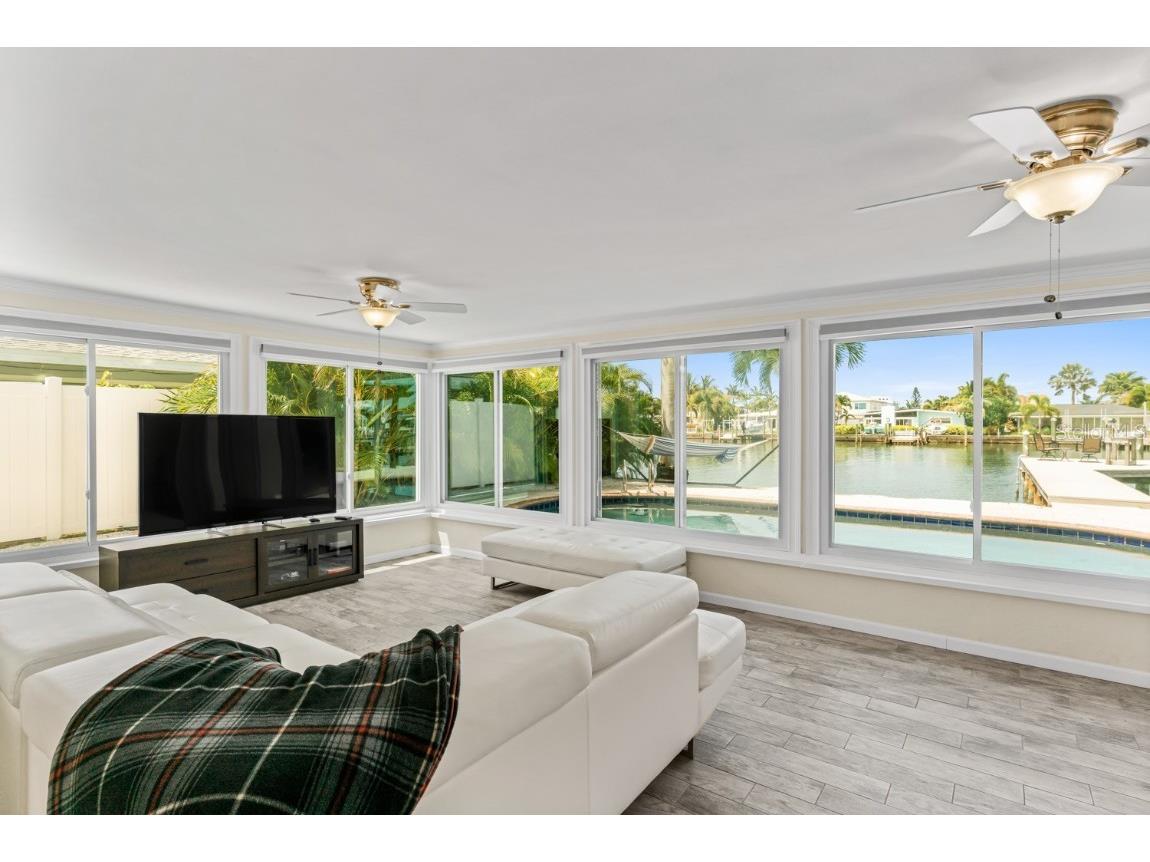 11240 7th Street E Treasure Island FL 33706 - CANAL TO INTRACOASTAL TB8448941 image19