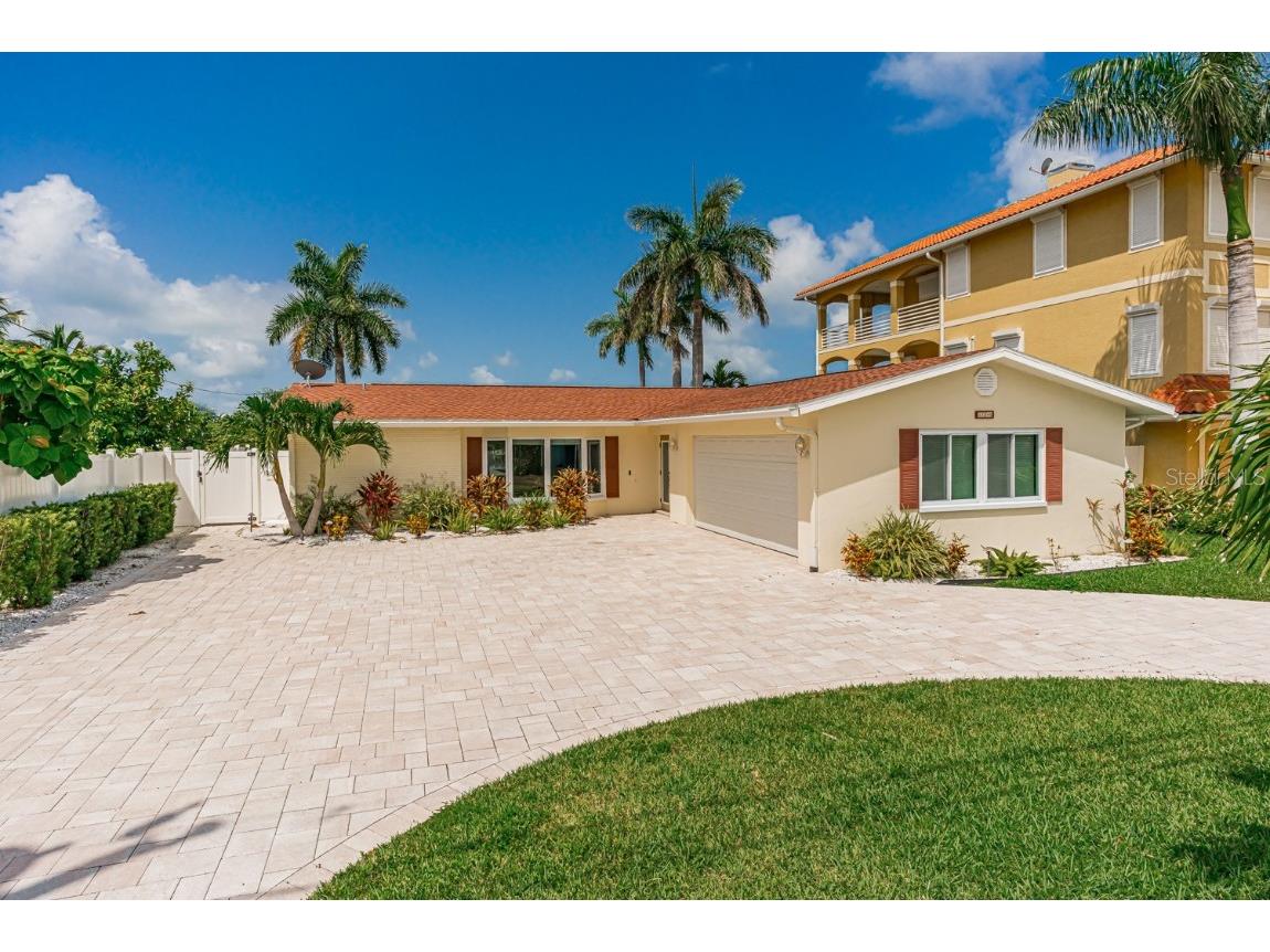 11240 7th Street E Treasure Island FL 33706 - CANAL TO INTRACOASTAL TB8448941 image2