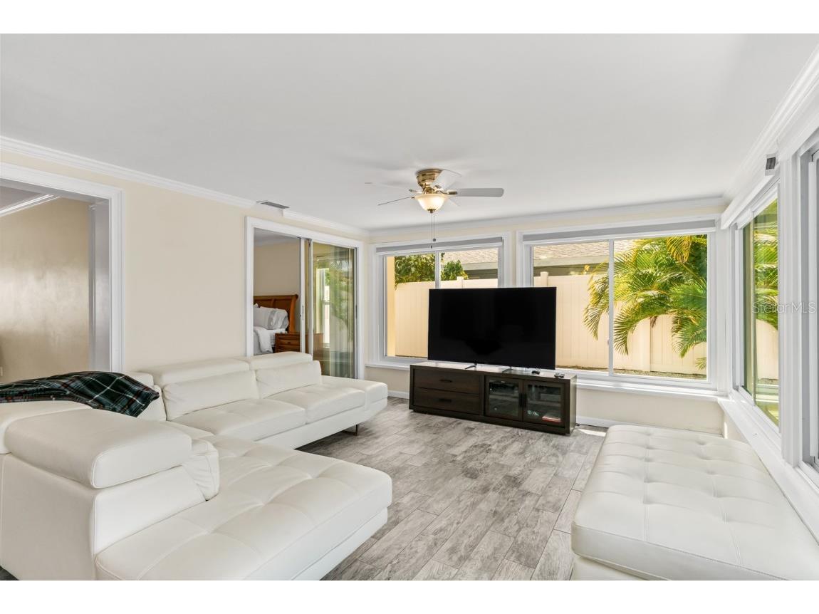 11240 7th Street E Treasure Island FL 33706 - CANAL TO INTRACOASTAL TB8448941 image20