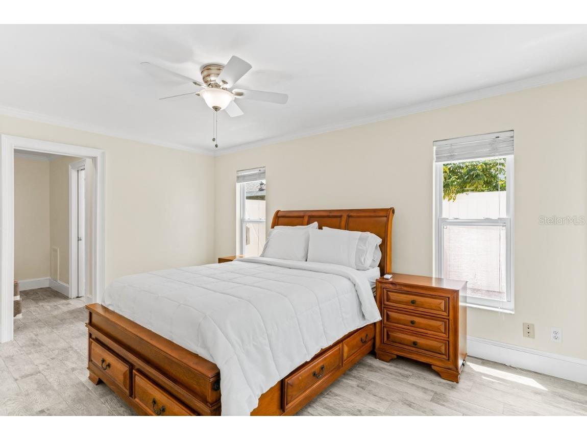 11240 7th Street E Treasure Island FL 33706 - CANAL TO INTRACOASTAL TB8448941 image34