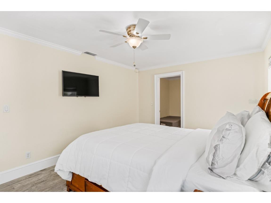 11240 7th Street E Treasure Island FL 33706 - CANAL TO INTRACOASTAL TB8448941 image35