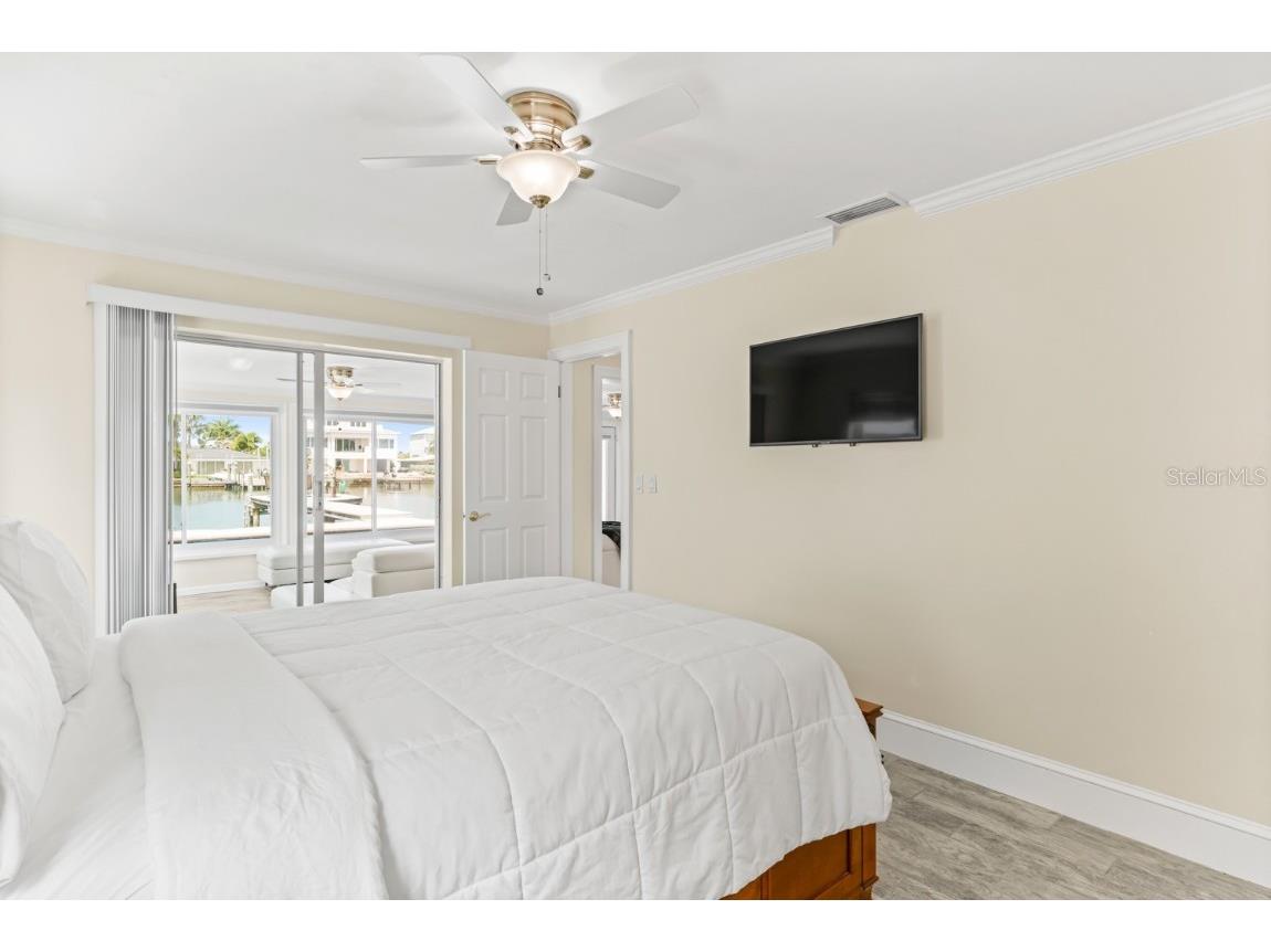 11240 7th Street E Treasure Island FL 33706 - CANAL TO INTRACOASTAL TB8448941 image36