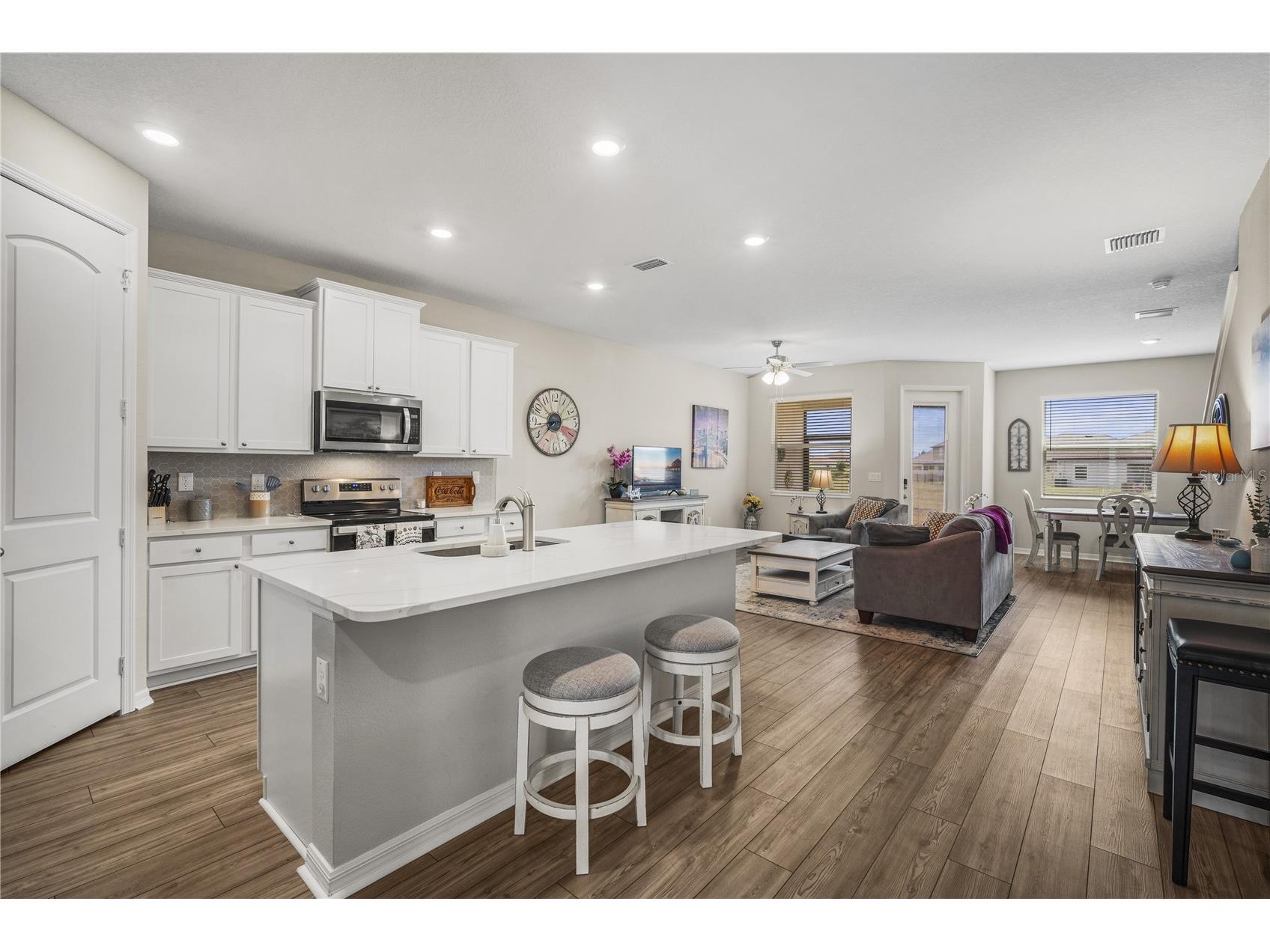 11240 Cay Spruce Way San Antonio FL 33576 TB8506263 image2
