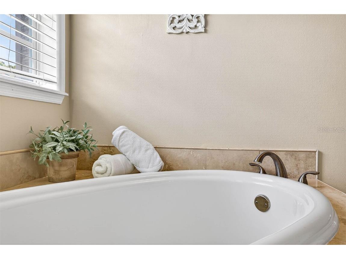 11240 Grandview Dr Dade City FL 33525 TB8420919 image35