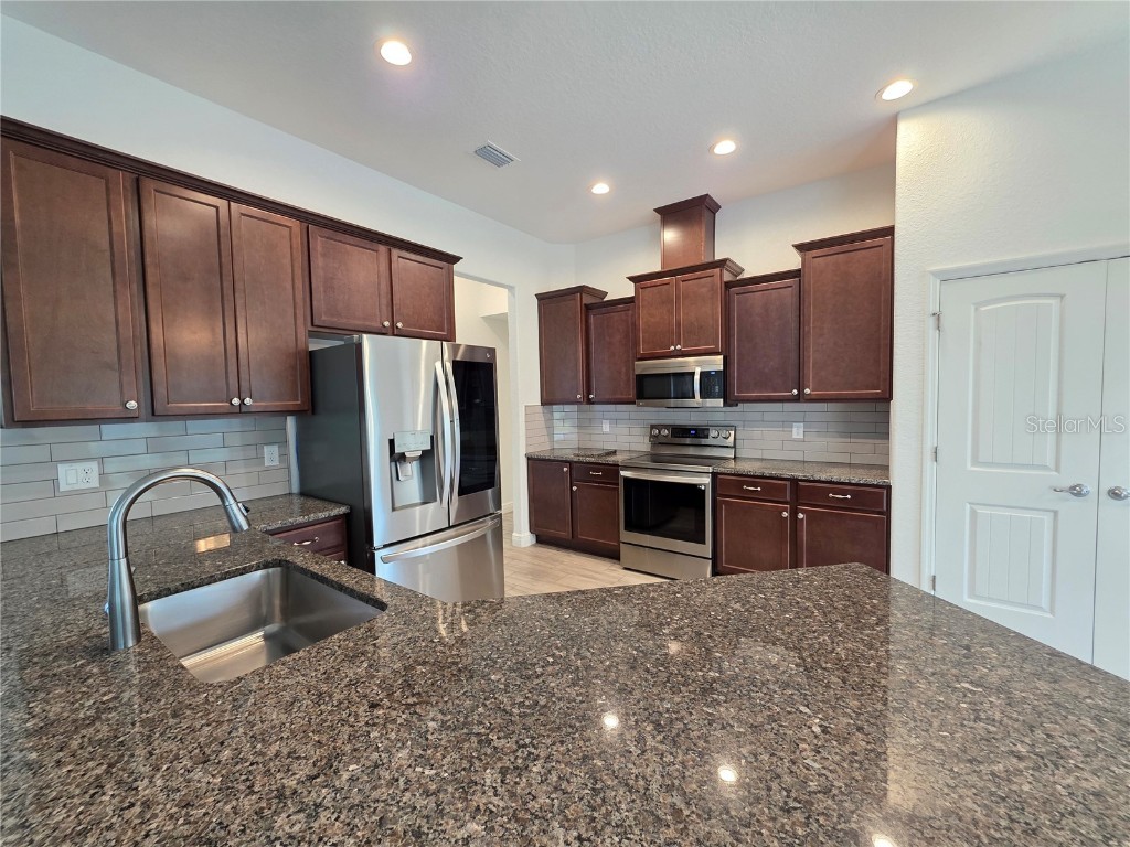 11240 Marvelwood Road Weeki Wachee FL 34614 TB8452773 image2