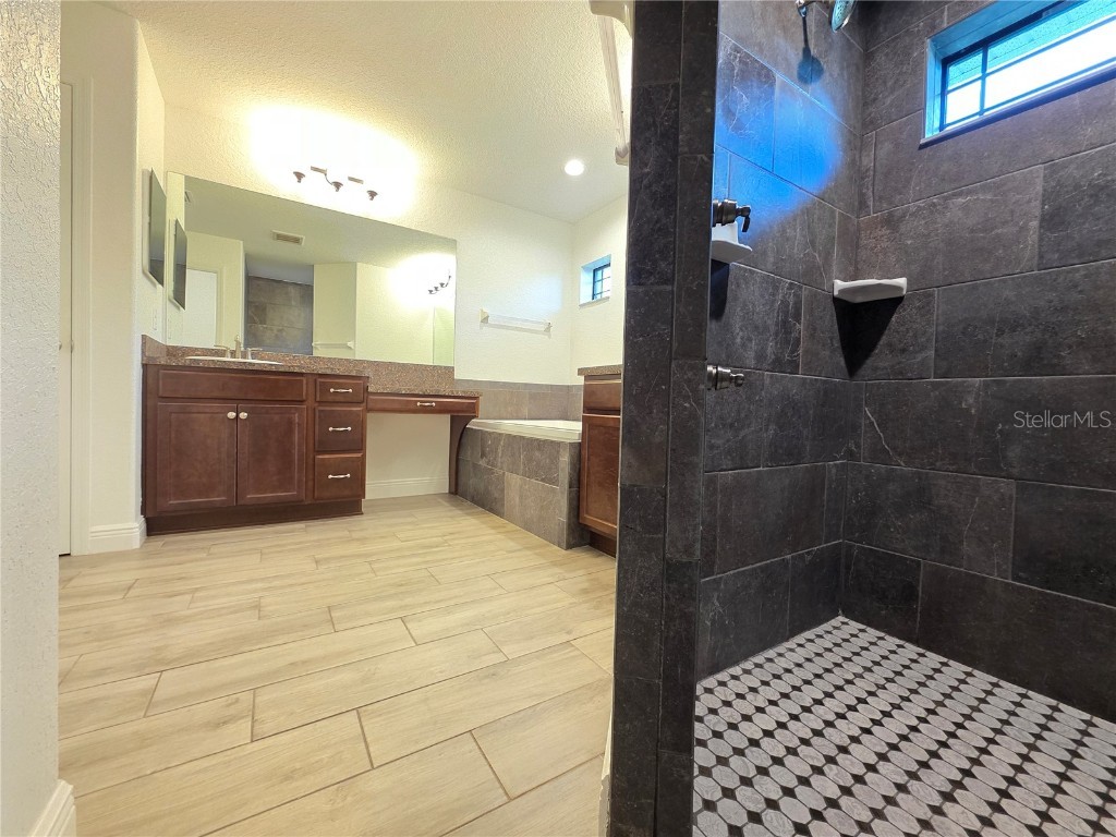 11240 Marvelwood Road Weeki Wachee FL 34614 TB8452773 image21