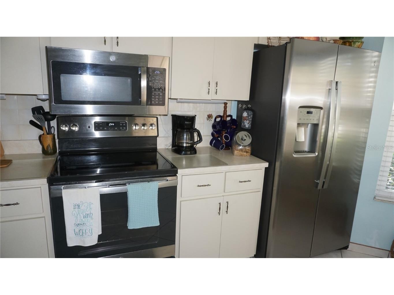 11241 Versailles Lane #0 Port Richey FL 34668 W7879897 image4