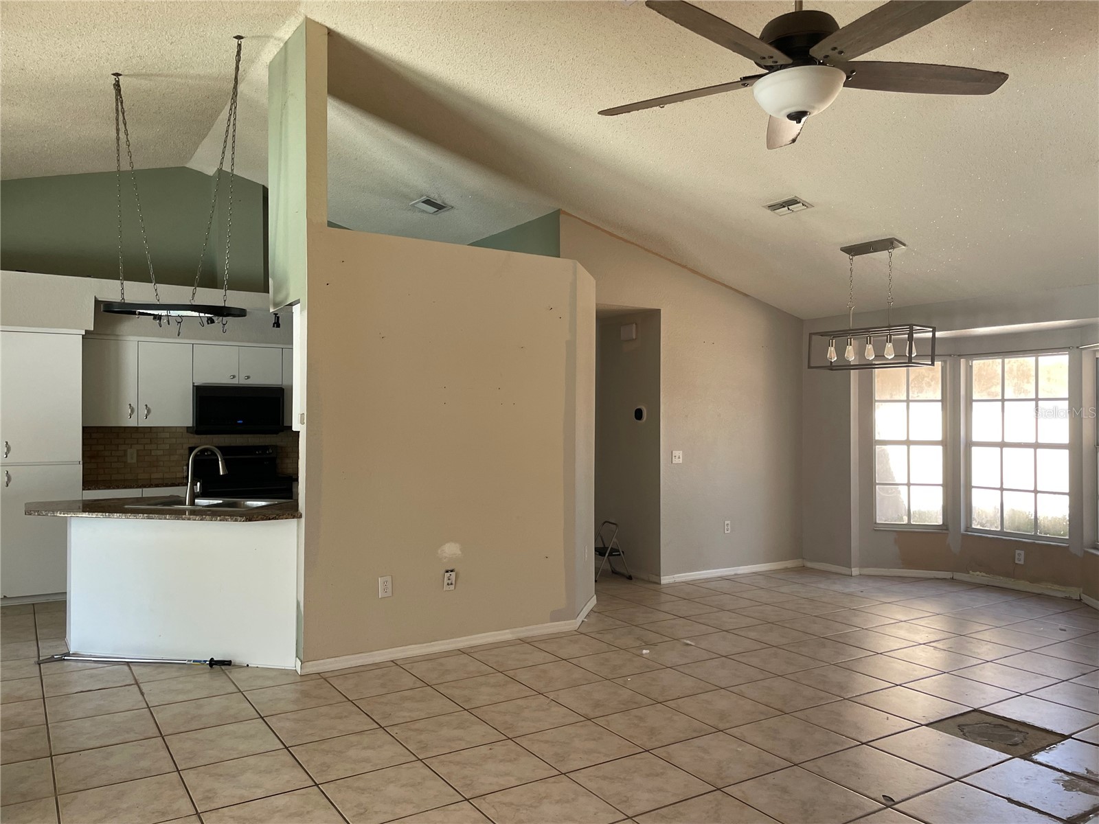 11242 Mirage Avenue Weeki Wachee FL 34614 W7882903 image11