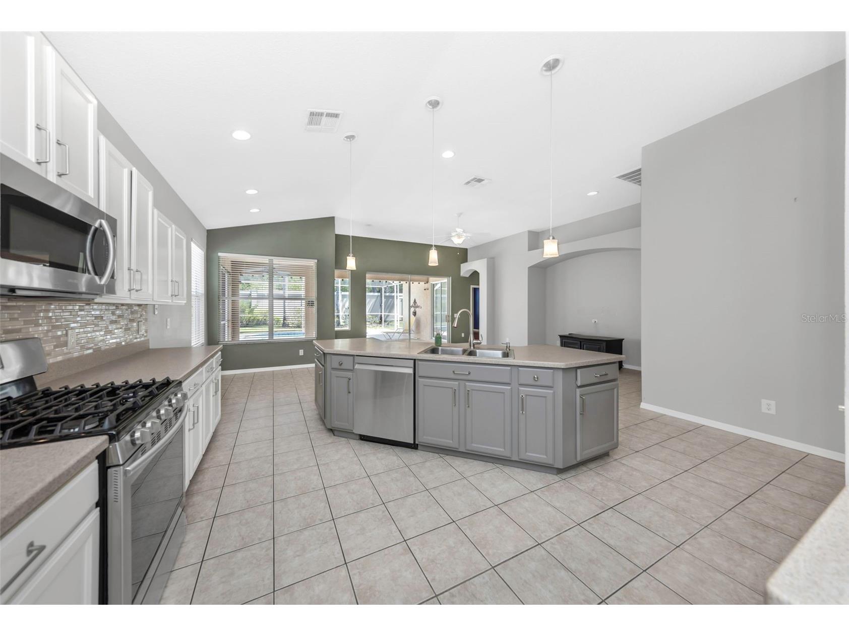 11243 Blacksmith Drive Tampa FL 33626 TB8514161 image10