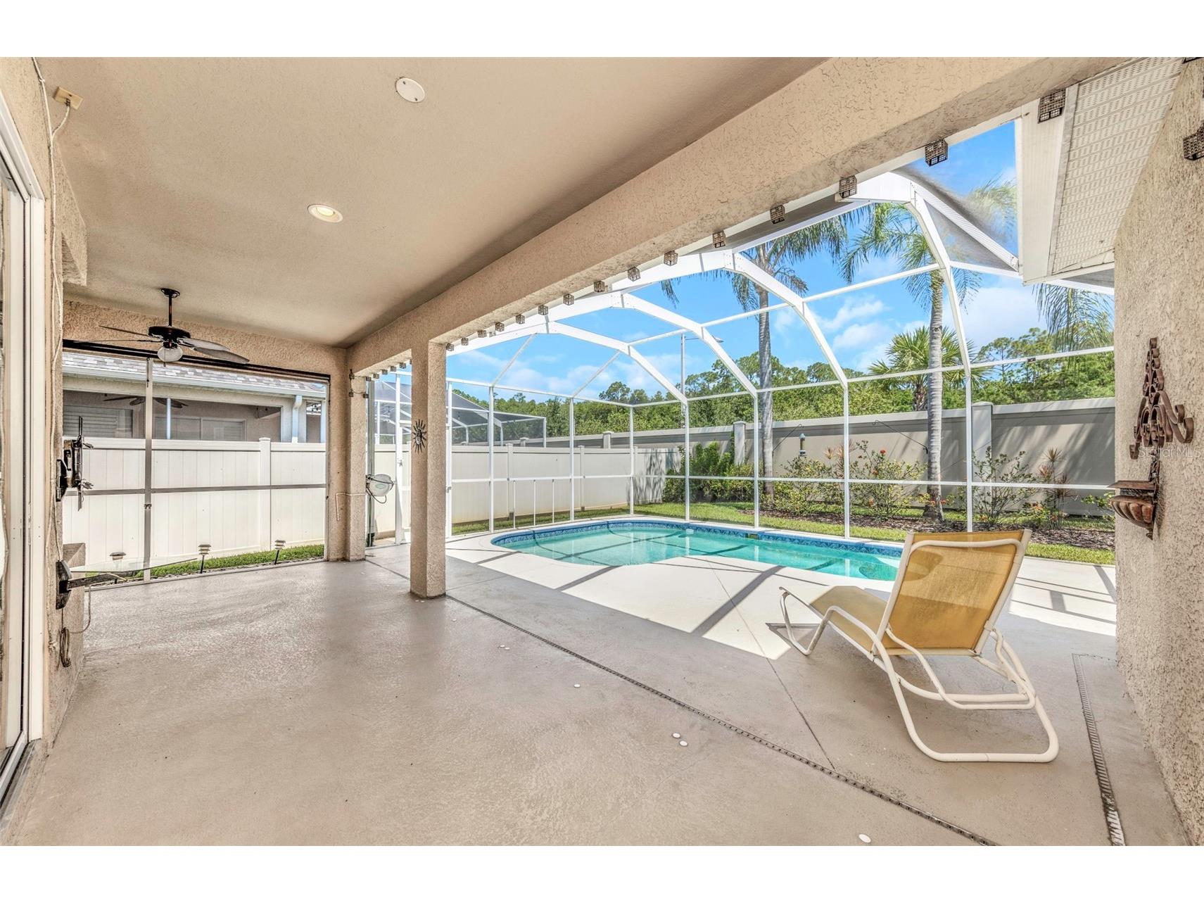 11243 Blacksmith Drive Tampa FL 33626 TB8514161 image17