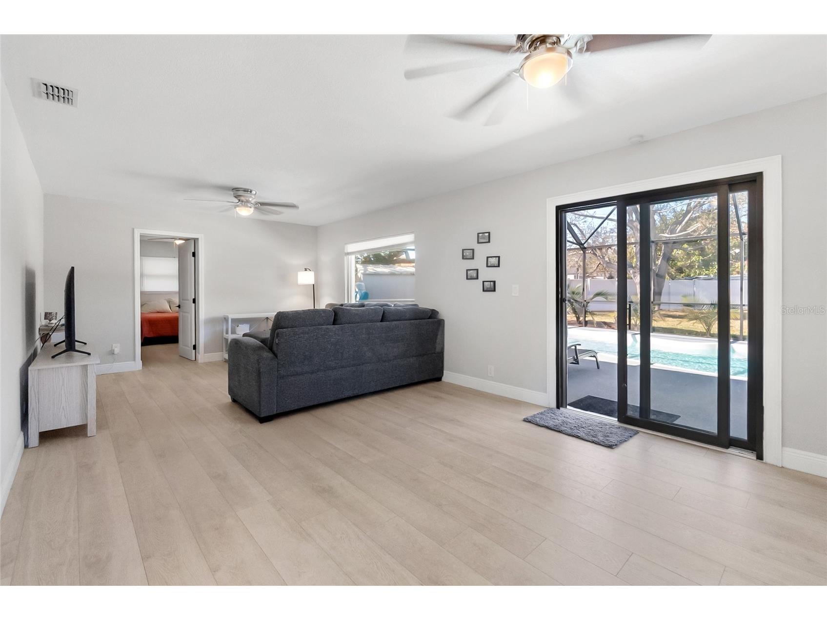 11245 69th Avenue Seminole FL 33772 A4682343 image12