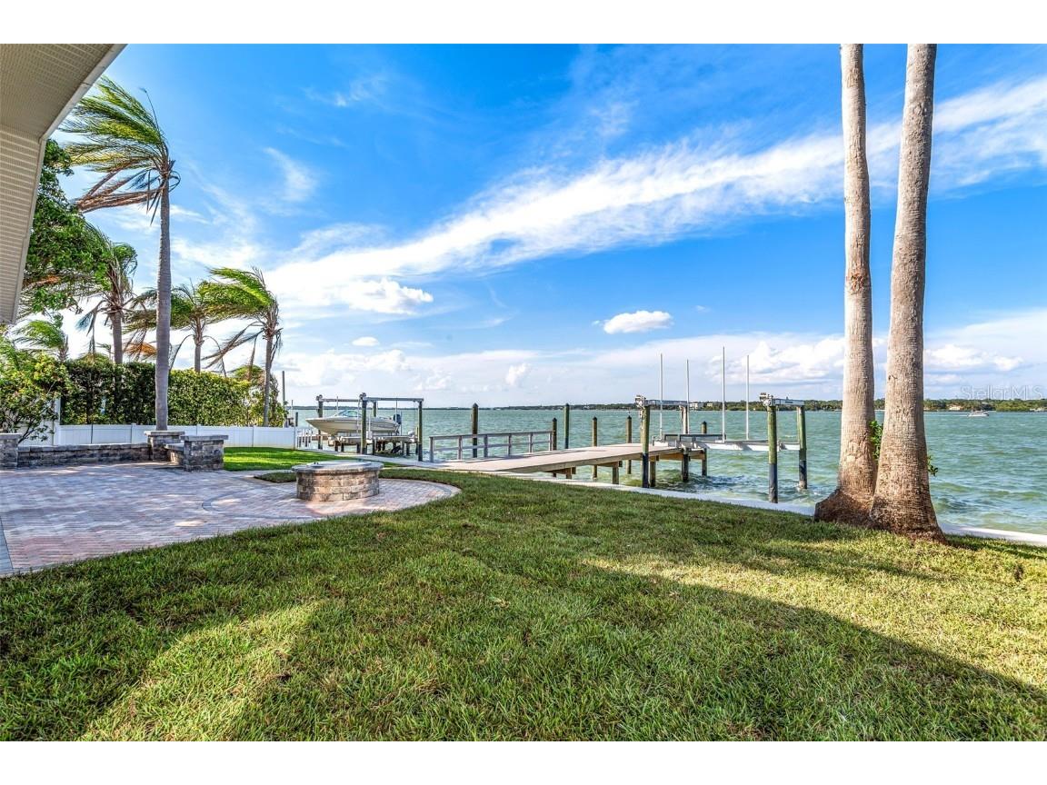 11245 9th Street E Treasure Island FL 33706 U8245802 image1