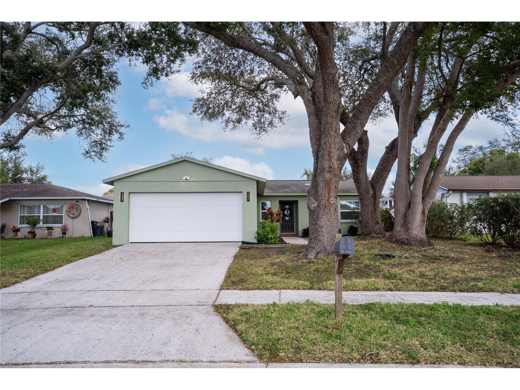11249 Longhill Drive N Pinellas Park FL 33782 TB8459602 image1