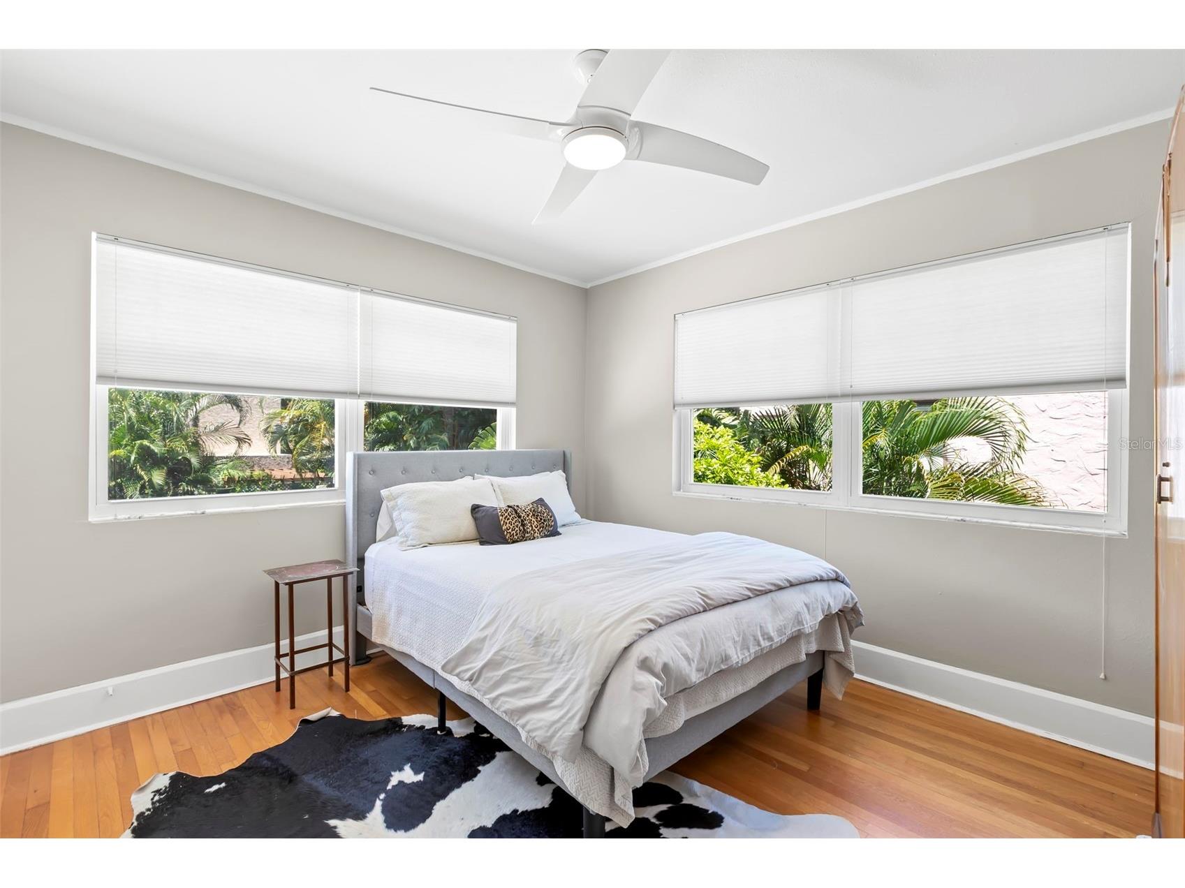 1125 11th Avenue NE Saint Petersburg FL 33705 TB8521711 image20