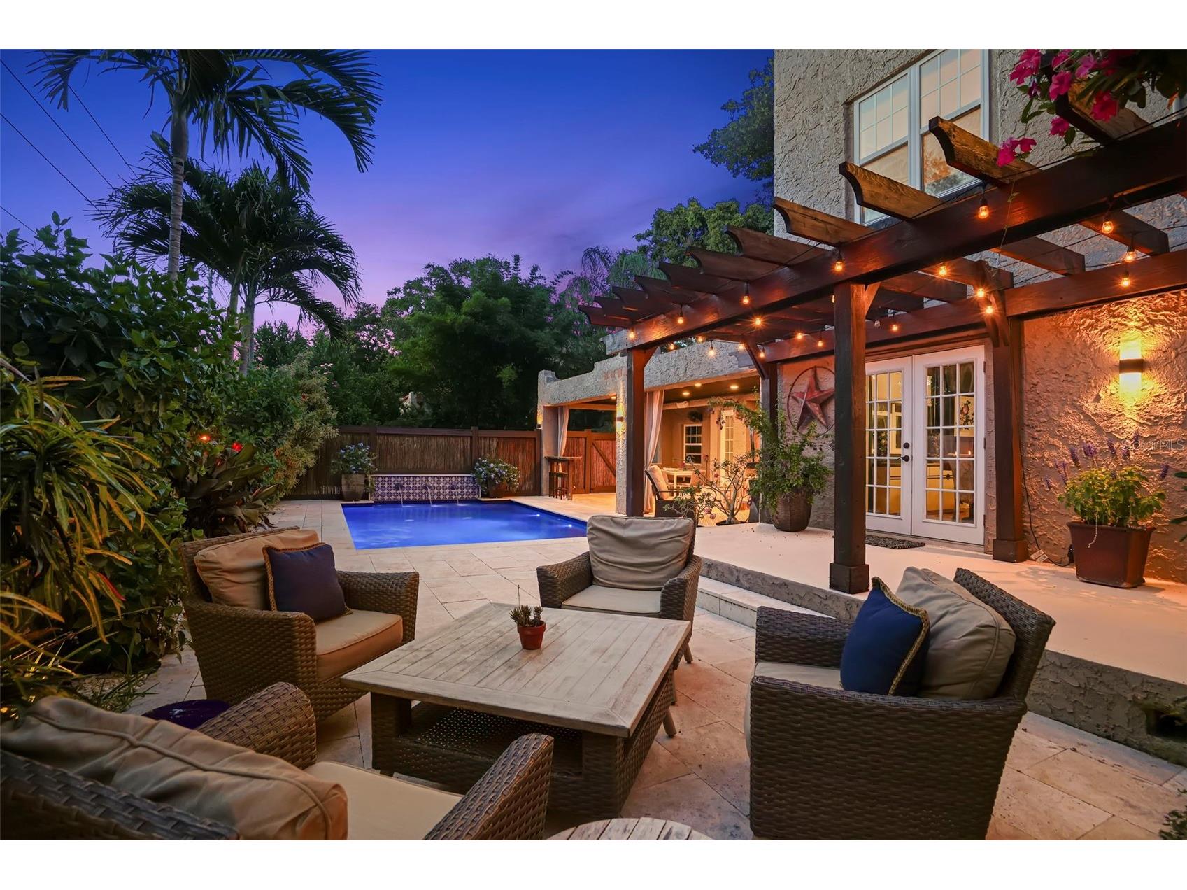 1125 11th Avenue NE Saint Petersburg FL 33705 TB8521711 image50