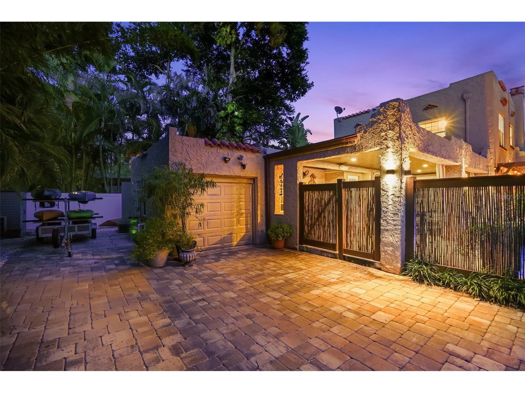 1125 11th Avenue NE Saint Petersburg FL 33705 TB8521711 image57