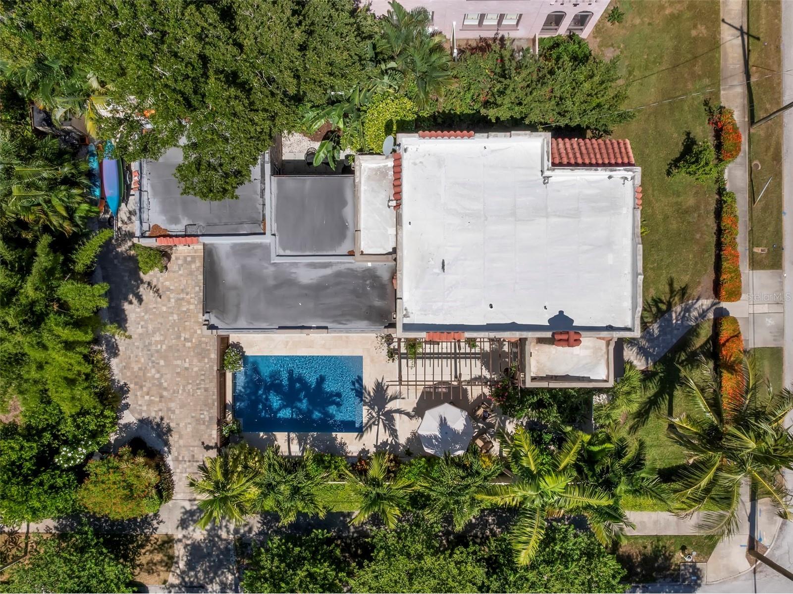 1125 11th Avenue NE Saint Petersburg FL 33705 TB8521711 image60