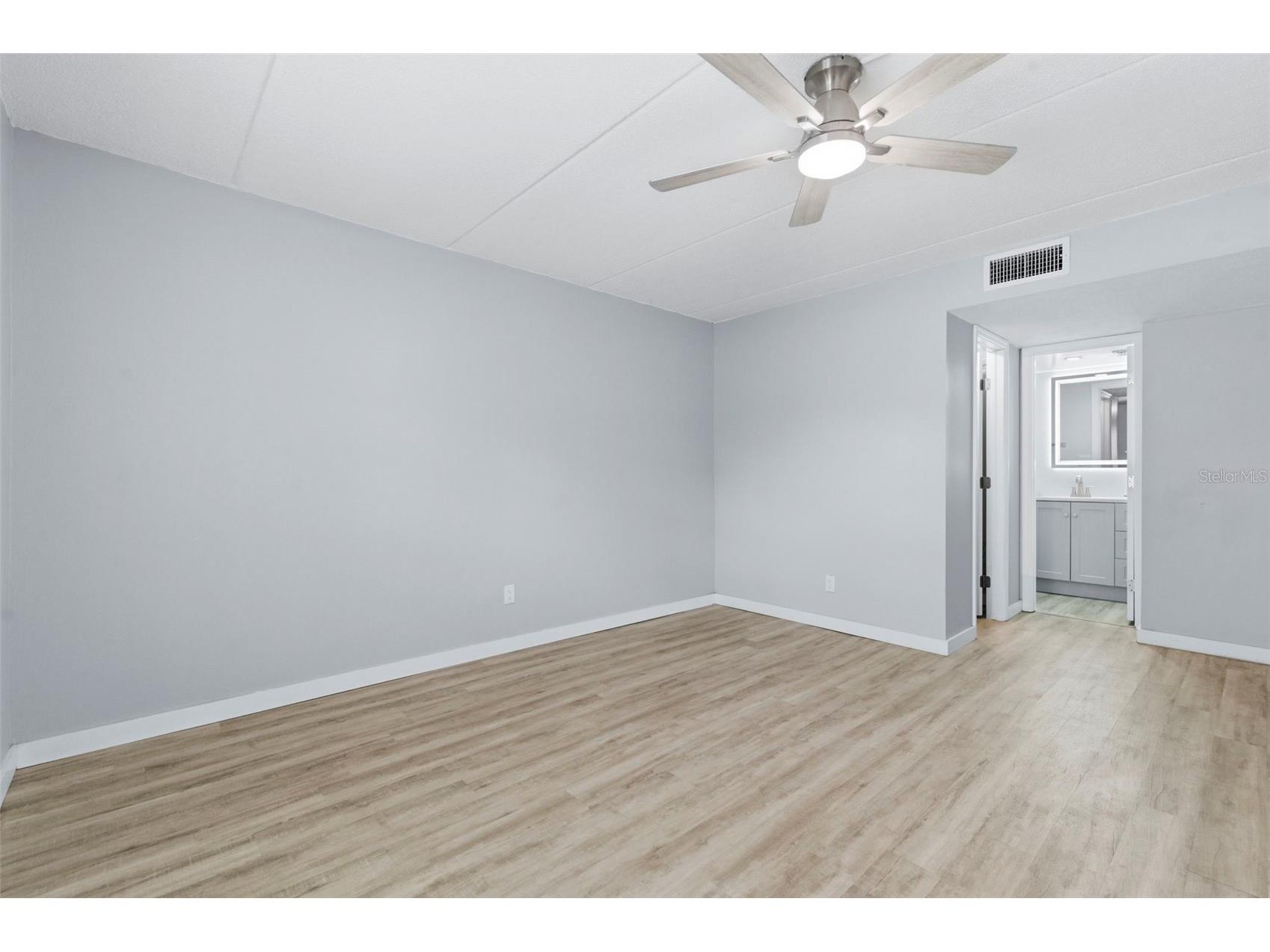 1125 83rd Avenue N #A Saint Petersburg FL 33702 TB8478240 image17