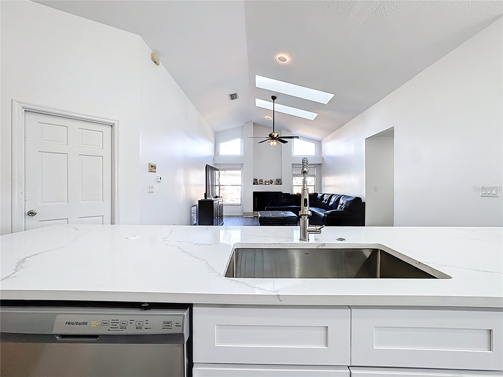 1125 Almond Tree Circle Orlando FL 32835 - SPRING POND O6388821 image22
