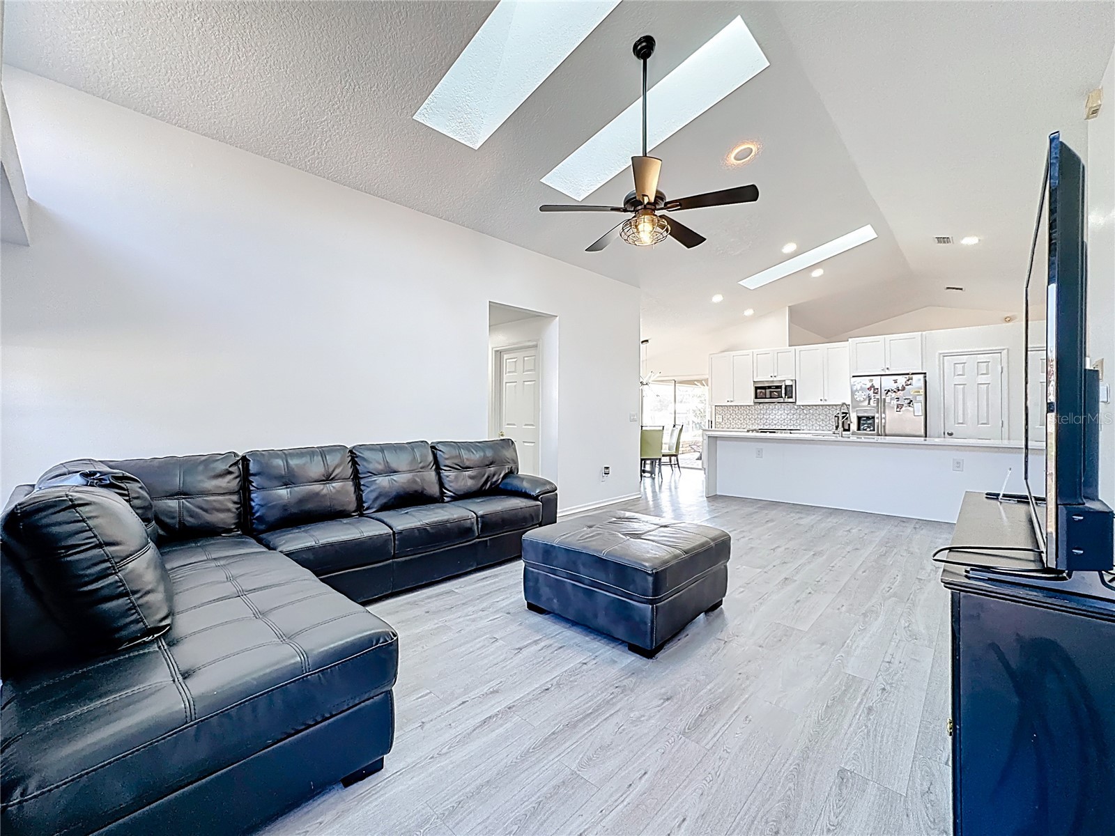 1125 Almond Tree Circle Orlando FL 32835 - SPRING POND O6388821 image36