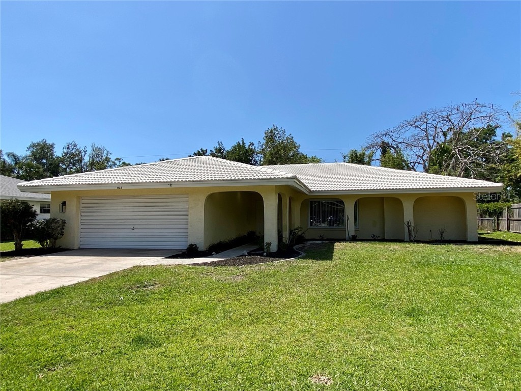 1125 Danny Dr Sarasota FL 34243 A4568213 image1