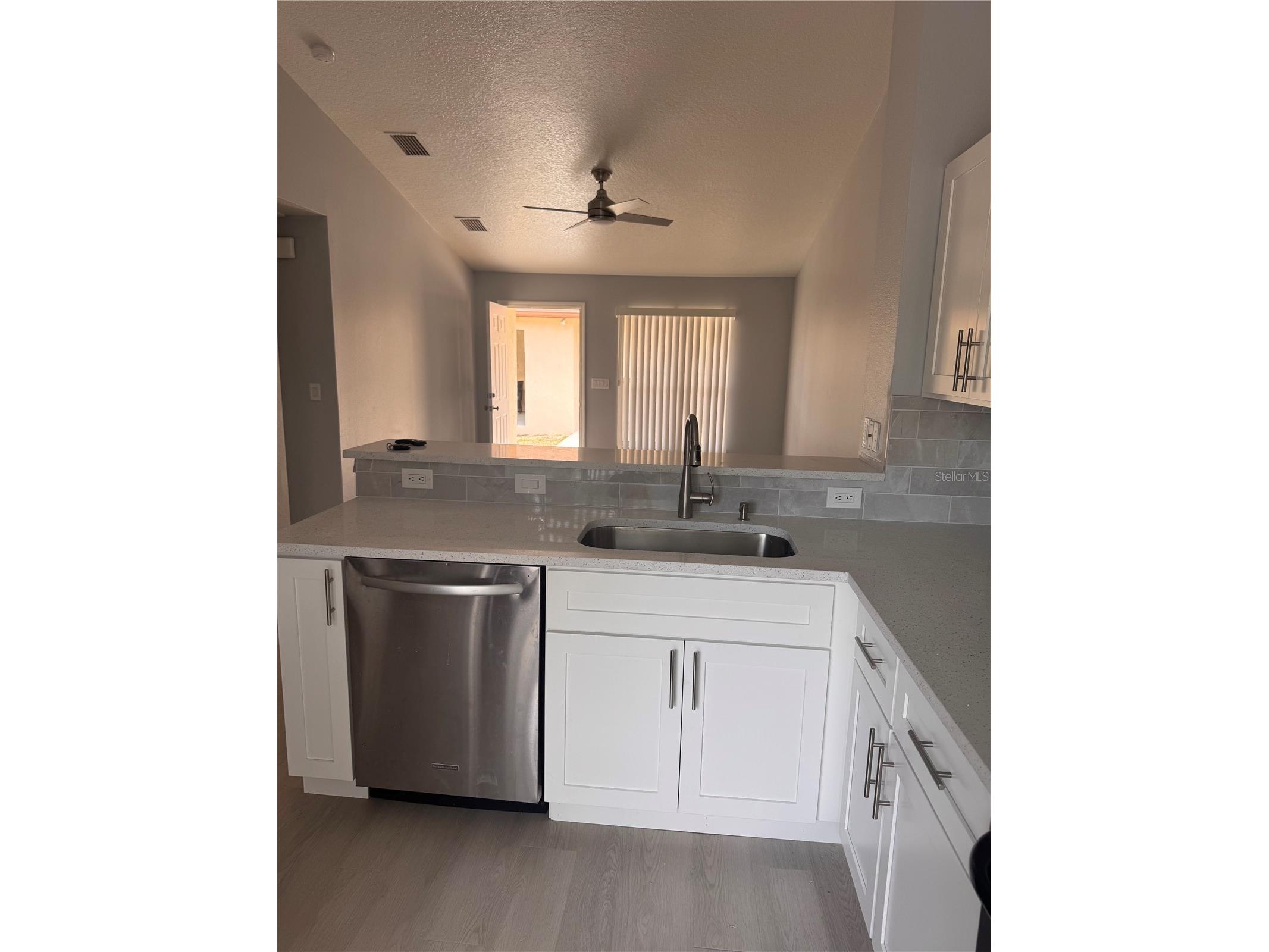1125 E Rohe Street #B Tarpon Springs FL 34689 TB8495710 image8