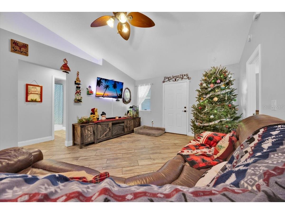 1125 Eden Drive Saint Cloud FL 34771 - Center Lake O6368416 image10