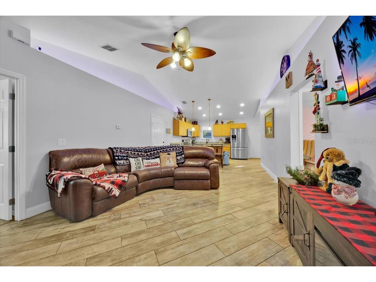 1125 Eden Drive Saint Cloud FL 34771 - Center Lake O6368416 image5