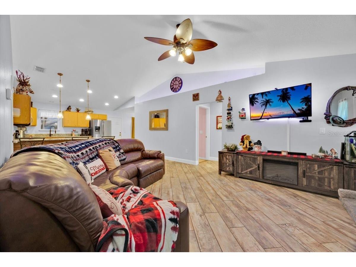 1125 Eden Drive Saint Cloud FL 34771 - Center Lake O6368416 image8