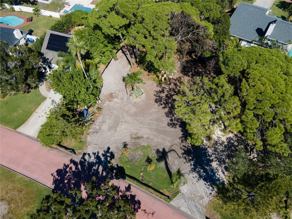 1125 Friendly Way S Saint Petersburg FL 33705 TB8412742 image2