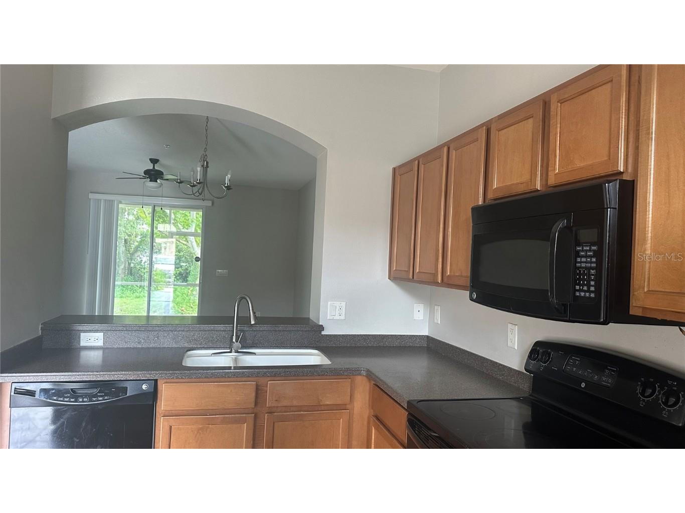 1125 Grantham Drive Sarasota FL 34234 A4662577 image8