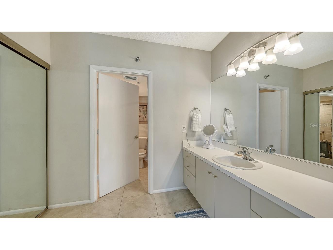 1125 Gulf Of Mexico Drive #101 Longboat Key FL 34228 A4672544 image22