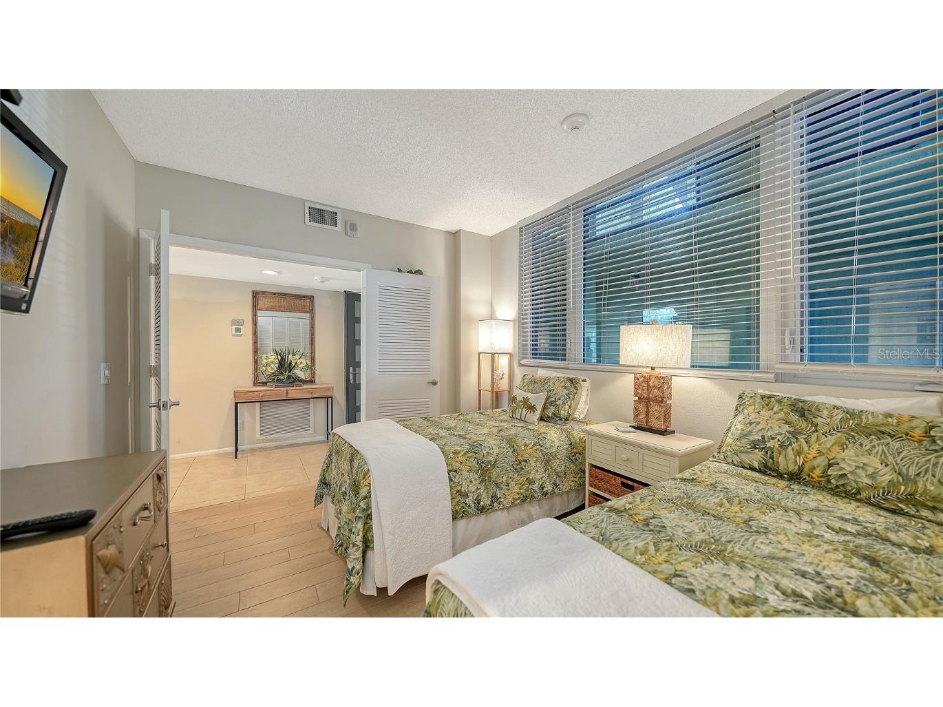 1125 Gulf Of Mexico Drive #101 Longboat Key FL 34228 A4672544 image24