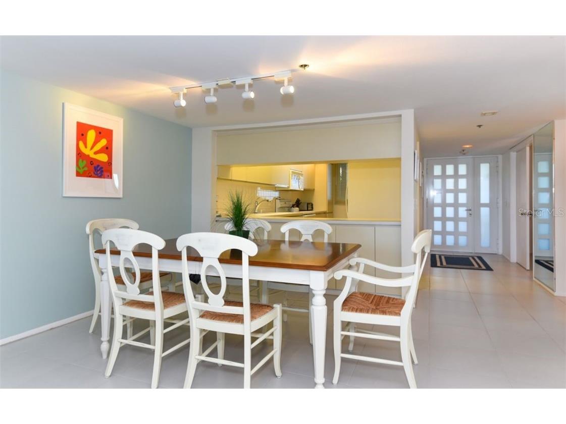 1125 Gulf Of Mexico Drive #403 Longboat Key FL 34228 - GULF OF MEXICO A4480600 image10