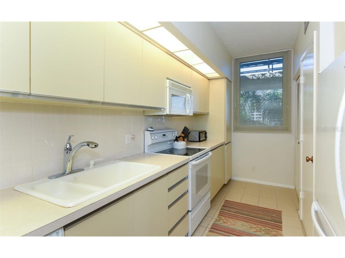 1125 Gulf Of Mexico Drive #403 Longboat Key FL 34228 - GULF OF MEXICO A4480600 image15