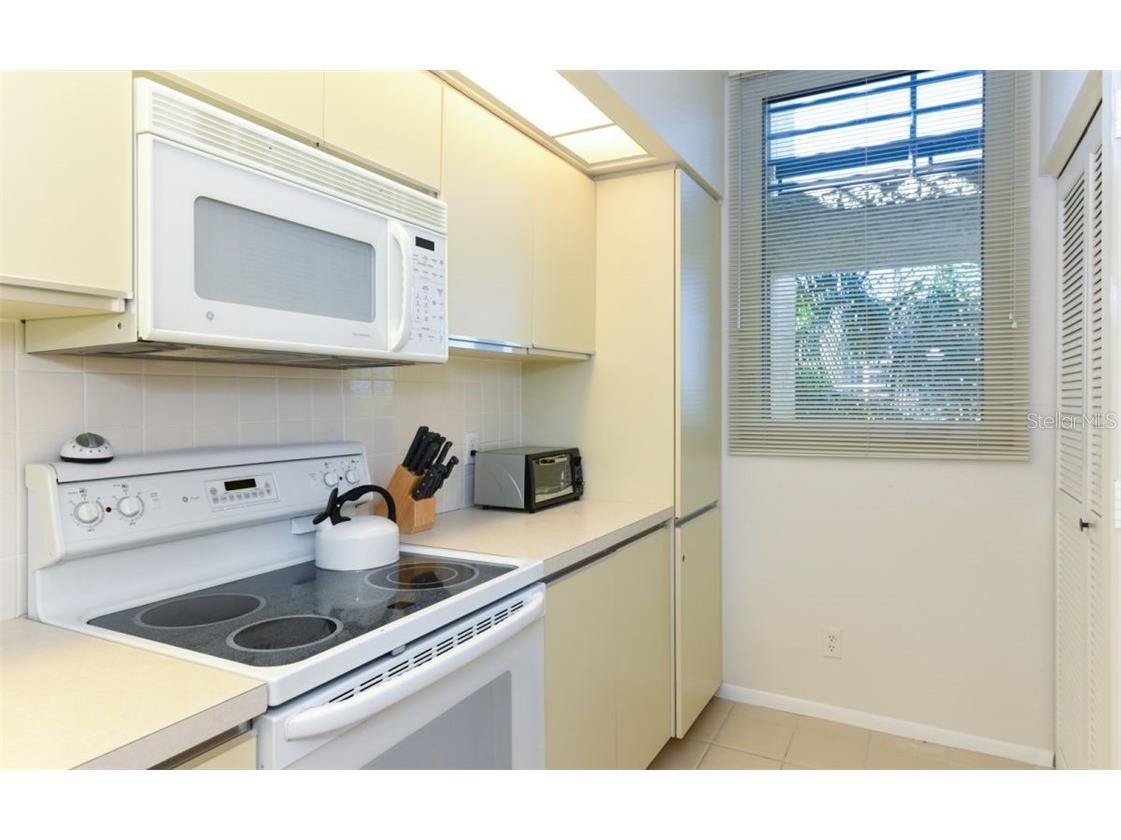 1125 Gulf Of Mexico Drive #403 Longboat Key FL 34228 - GULF OF MEXICO A4480600 image16