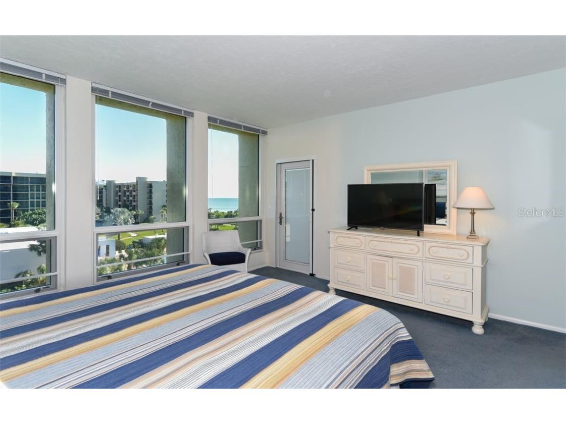 1125 Gulf Of Mexico Drive #403 Longboat Key FL 34228 - GULF OF MEXICO A4480600 image25