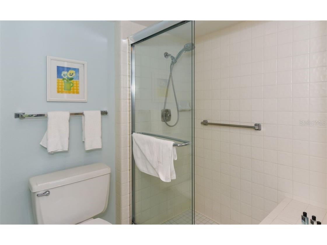 1125 Gulf Of Mexico Drive #403 Longboat Key FL 34228 - GULF OF MEXICO A4480600 image29