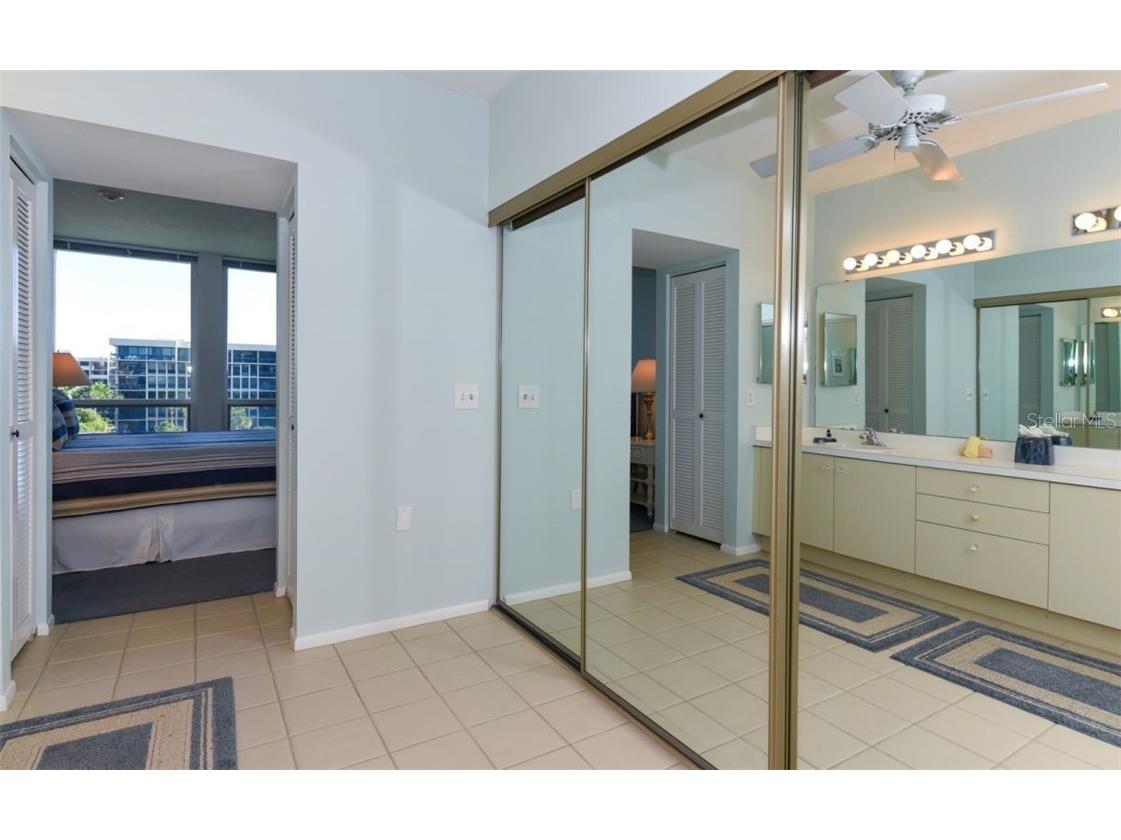 1125 Gulf Of Mexico Drive #403 Longboat Key FL 34228 - GULF OF MEXICO A4480600 image30