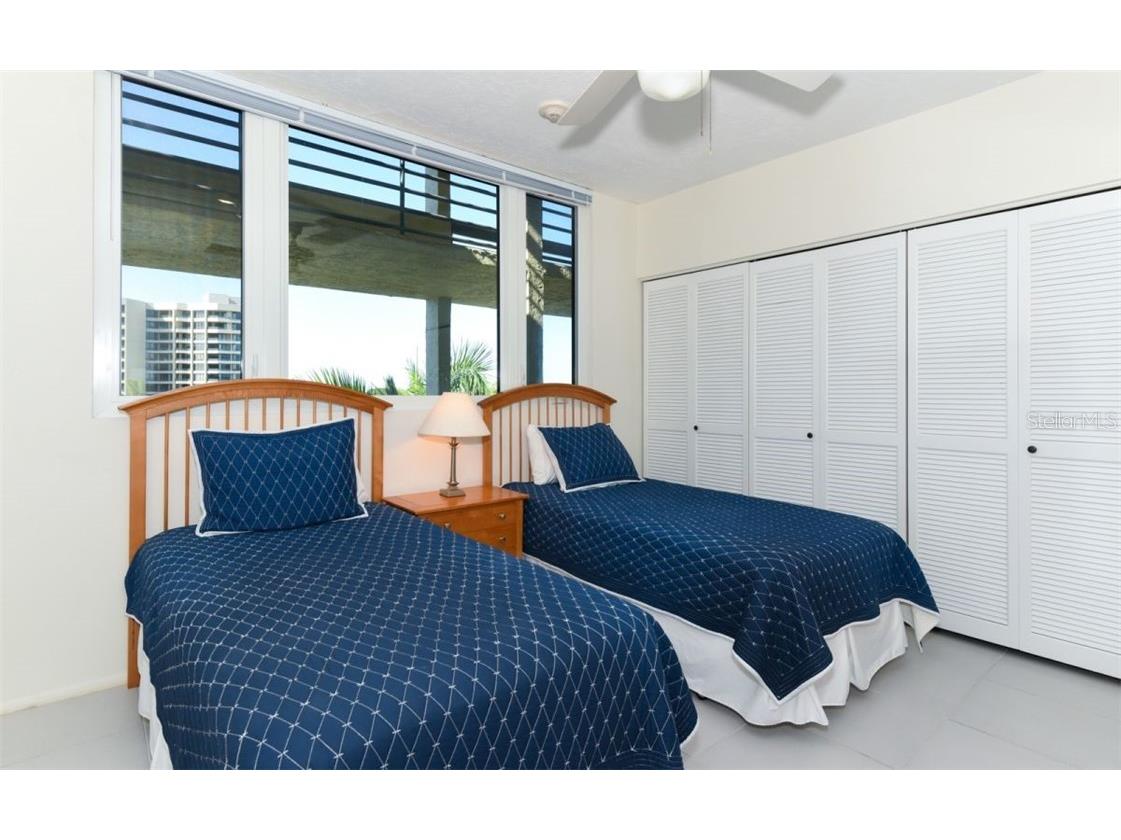 1125 Gulf Of Mexico Drive #403 Longboat Key FL 34228 - GULF OF MEXICO A4480600 image32