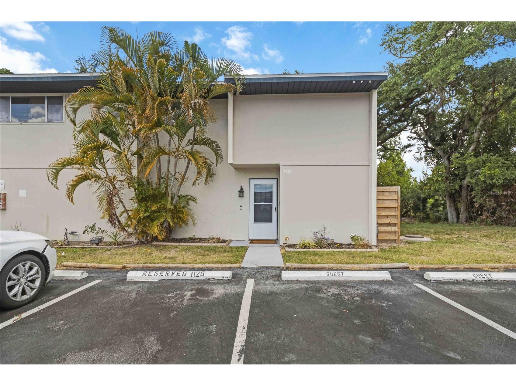 1125 Longfellow Way #125-B Sarasota FL 34243 A4691728 image1