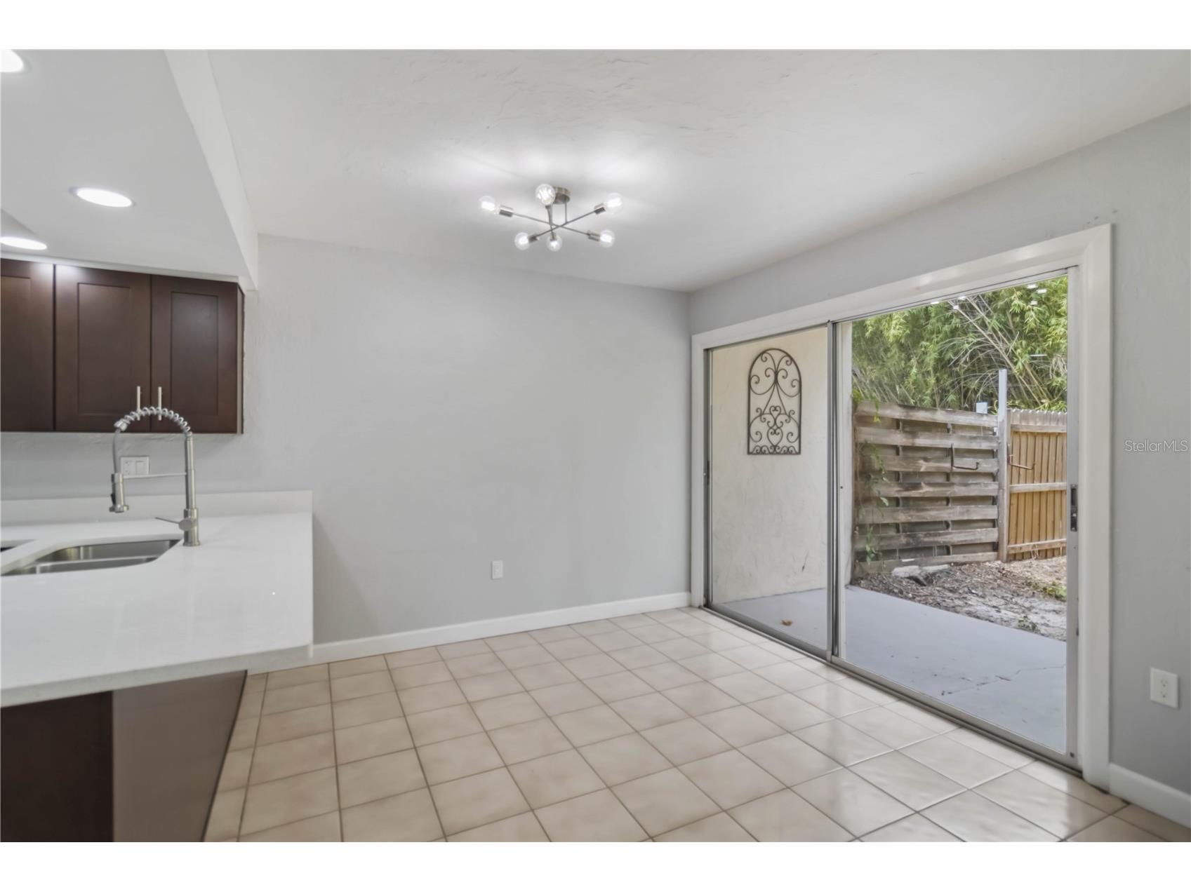 1125 Longfellow Way #125-B Sarasota FL 34243 A4691728 image11